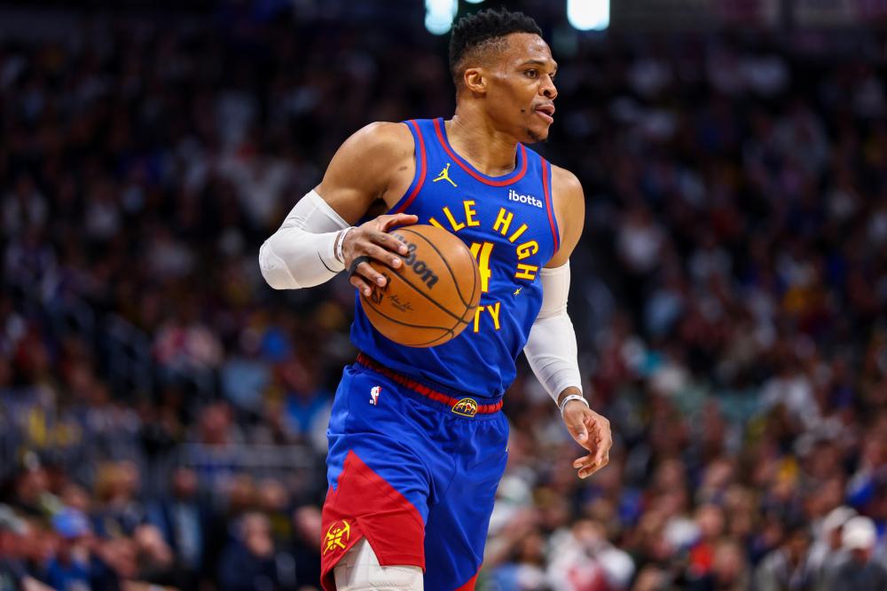 现吸引了众 现吸引了众